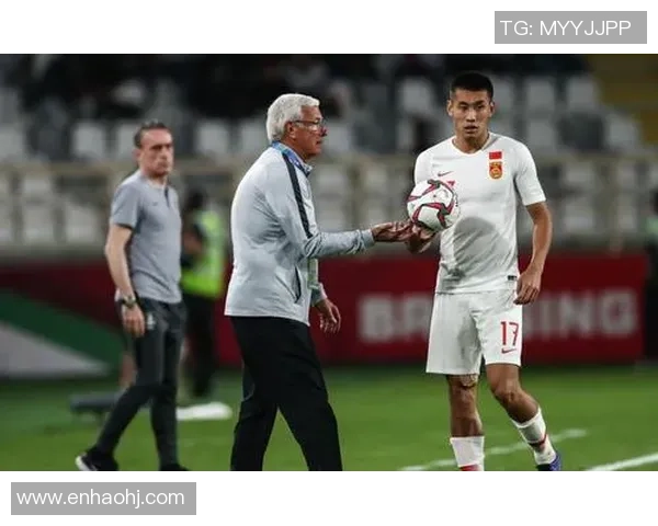 武汉足球队在全国耐力排行榜中荣登第三名展现出强大实力与拼搏精神